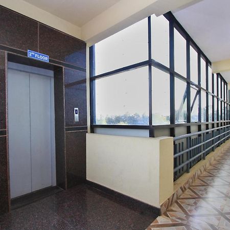 Mg Road One Hotel Bangalore Esterno foto