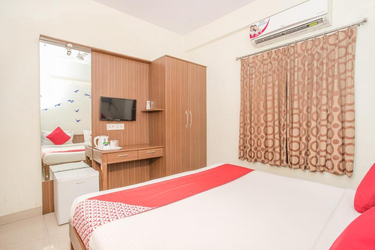 Mg Road One Hotel Bangalore Esterno foto