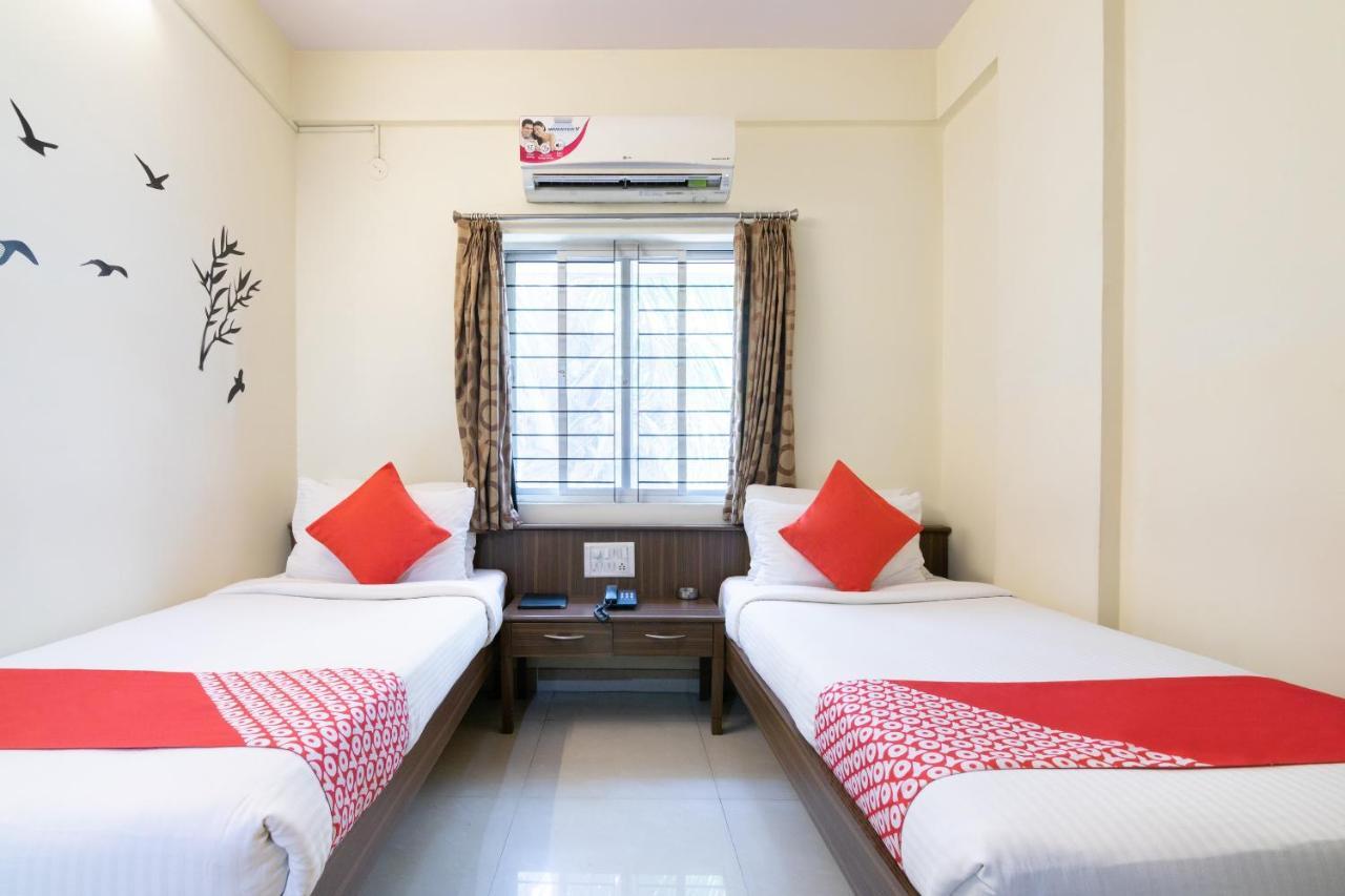 Mg Road One Hotel Bangalore Esterno foto