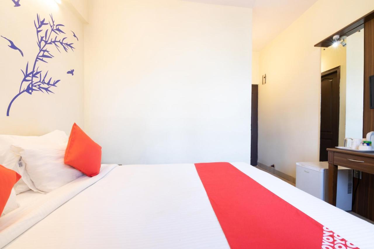 Mg Road One Hotel Bangalore Esterno foto